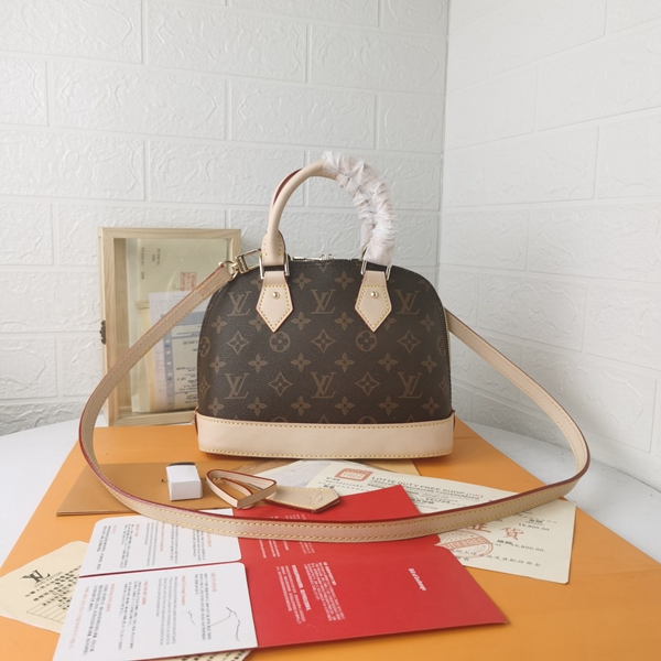 ルイヴィトンバッグ正面デザイン